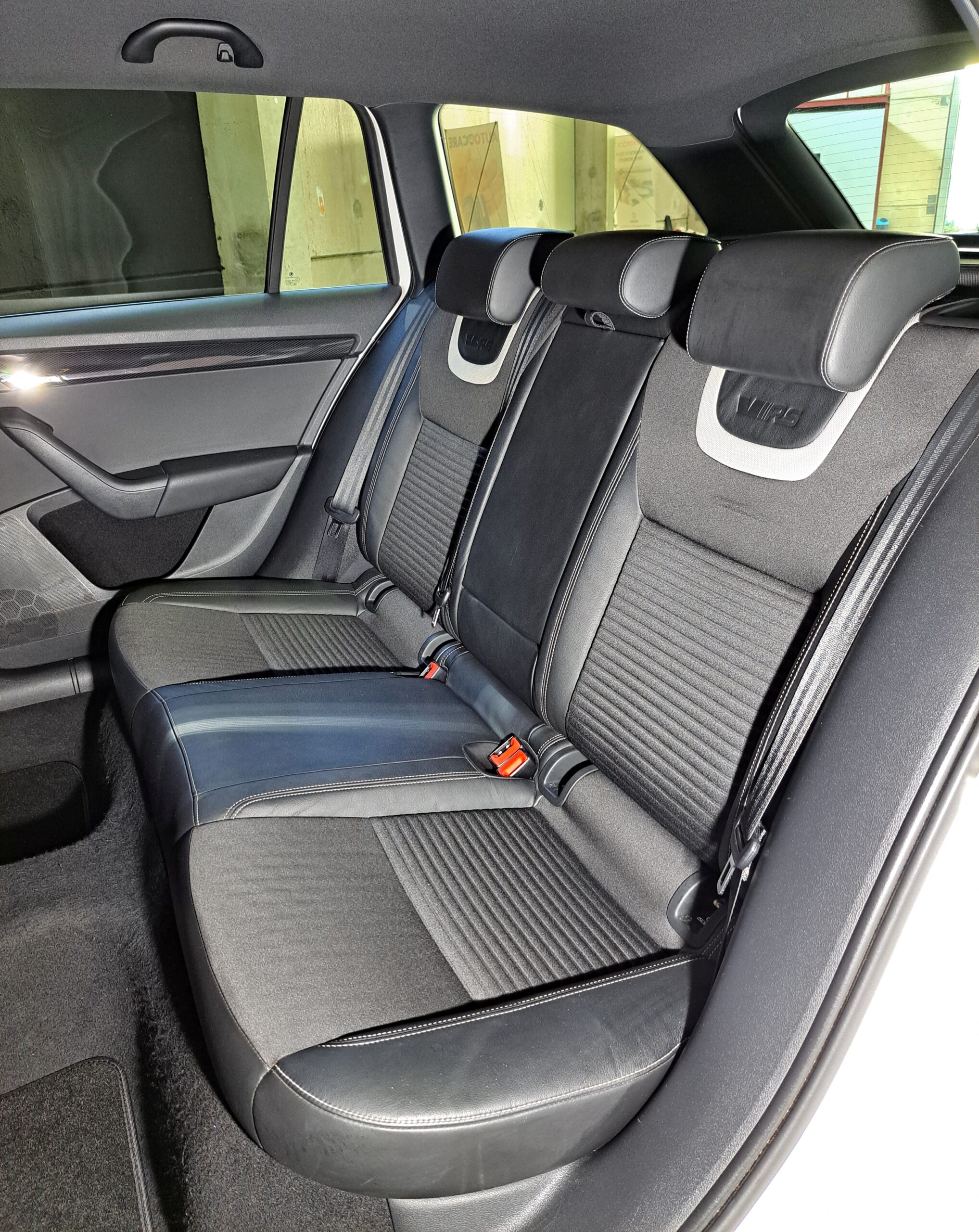 SKODA OCTAVIA COMBI RS