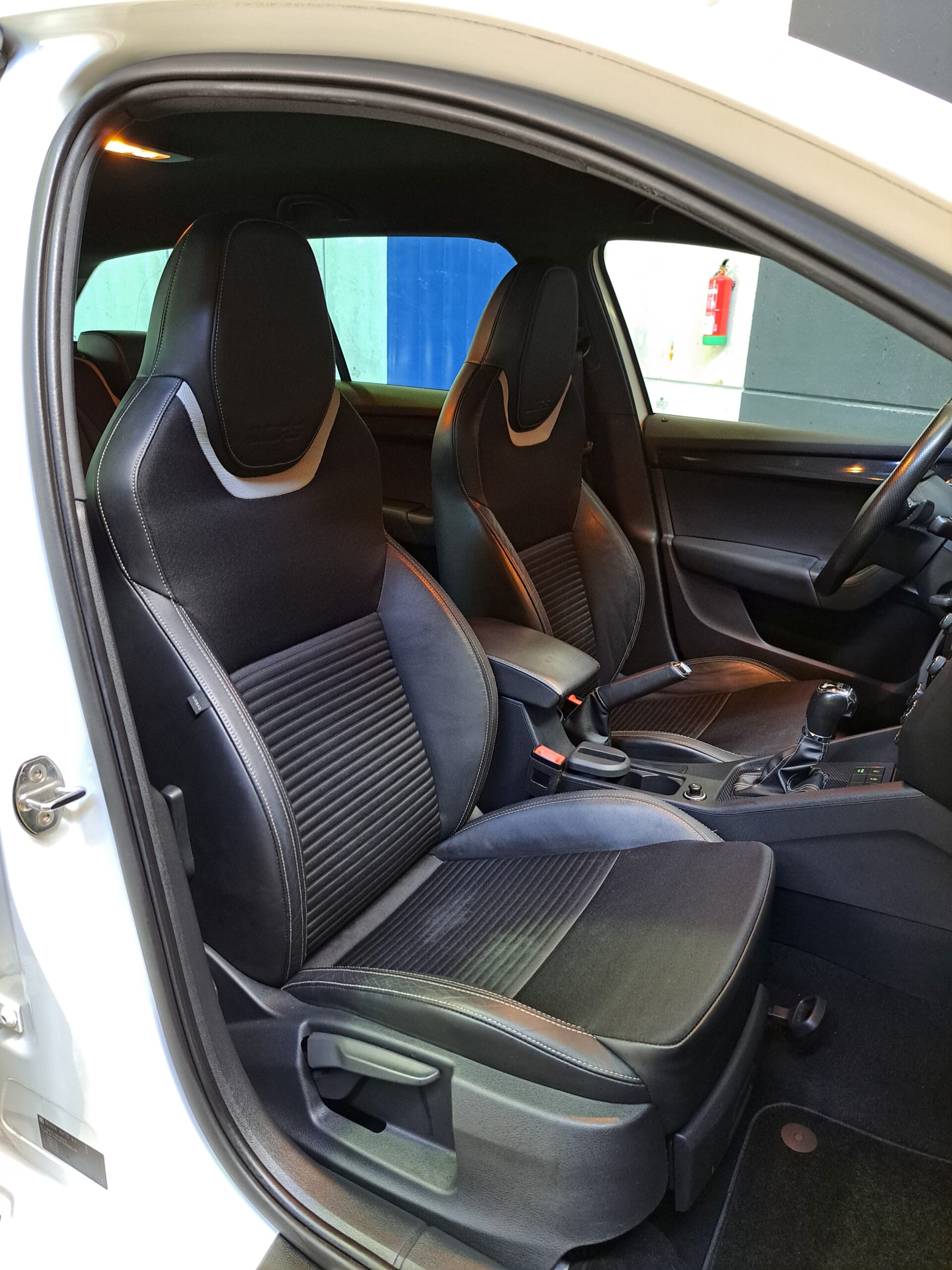 SKODA OCTAVIA COMBI RS