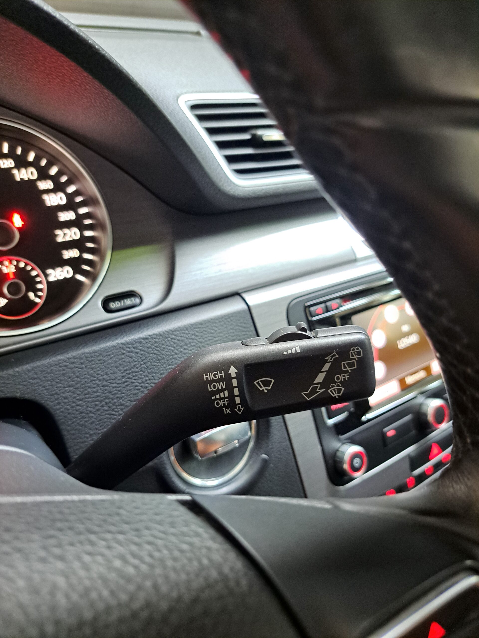 VOLKSWAGEN PASSAT VARIANT 2.0 TDI 140 CV