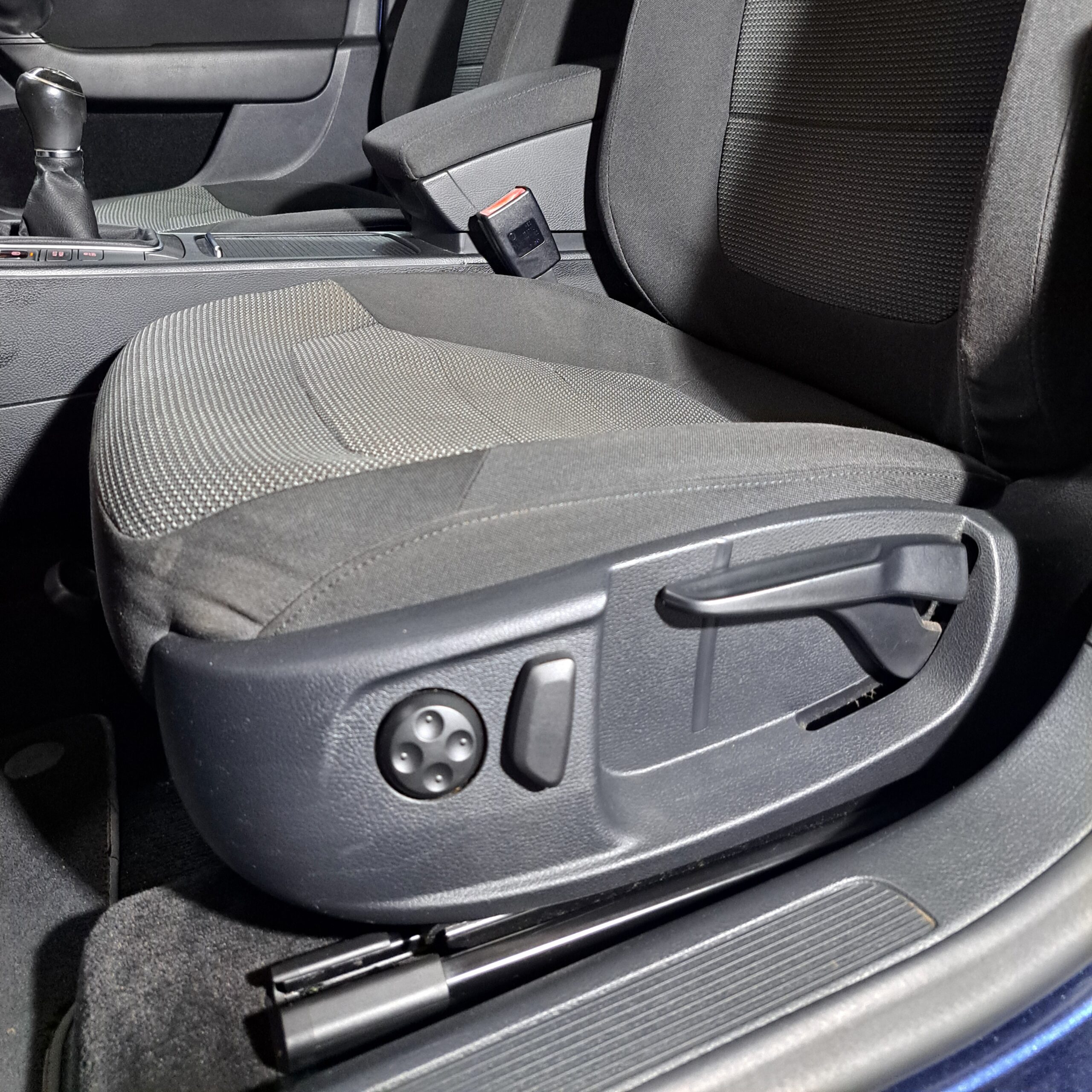 VOLKSWAGEN PASSAT VARIANT 2.0 TDI 140 CV