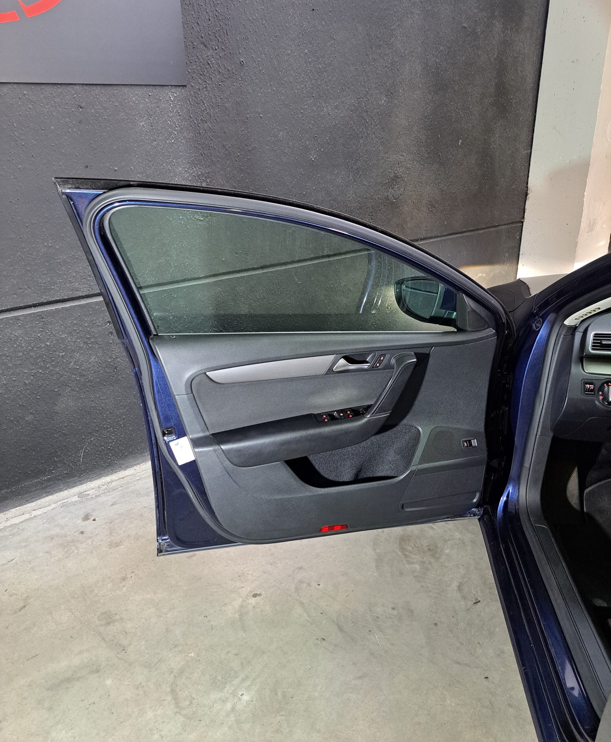 VOLKSWAGEN PASSAT VARIANT 2.0 TDI 140 CV